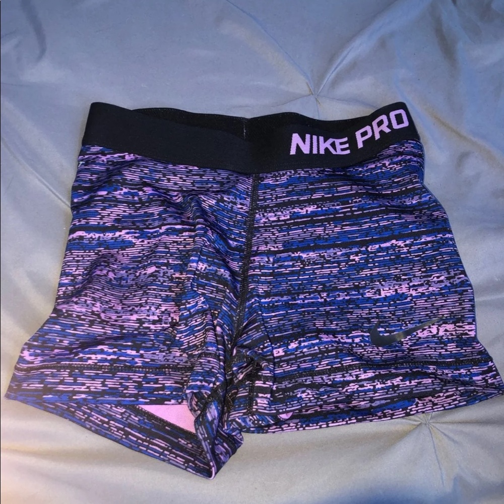 women’s nike pros
